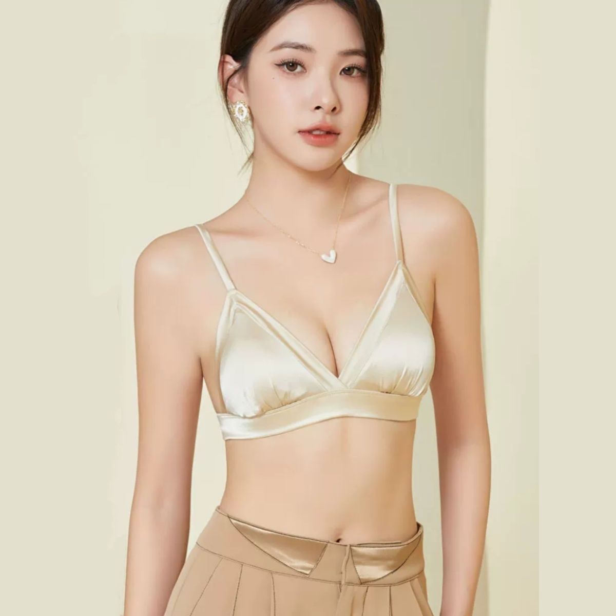 Lüks Gerçek İpek Saten Kablosu - Sleep Bra Bralette incelemesi ve fiyatı
